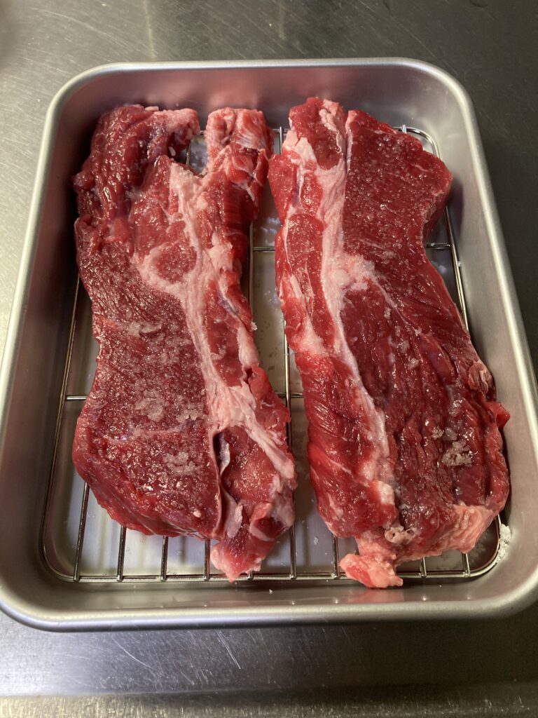 牛肩ロース焼く前の画像