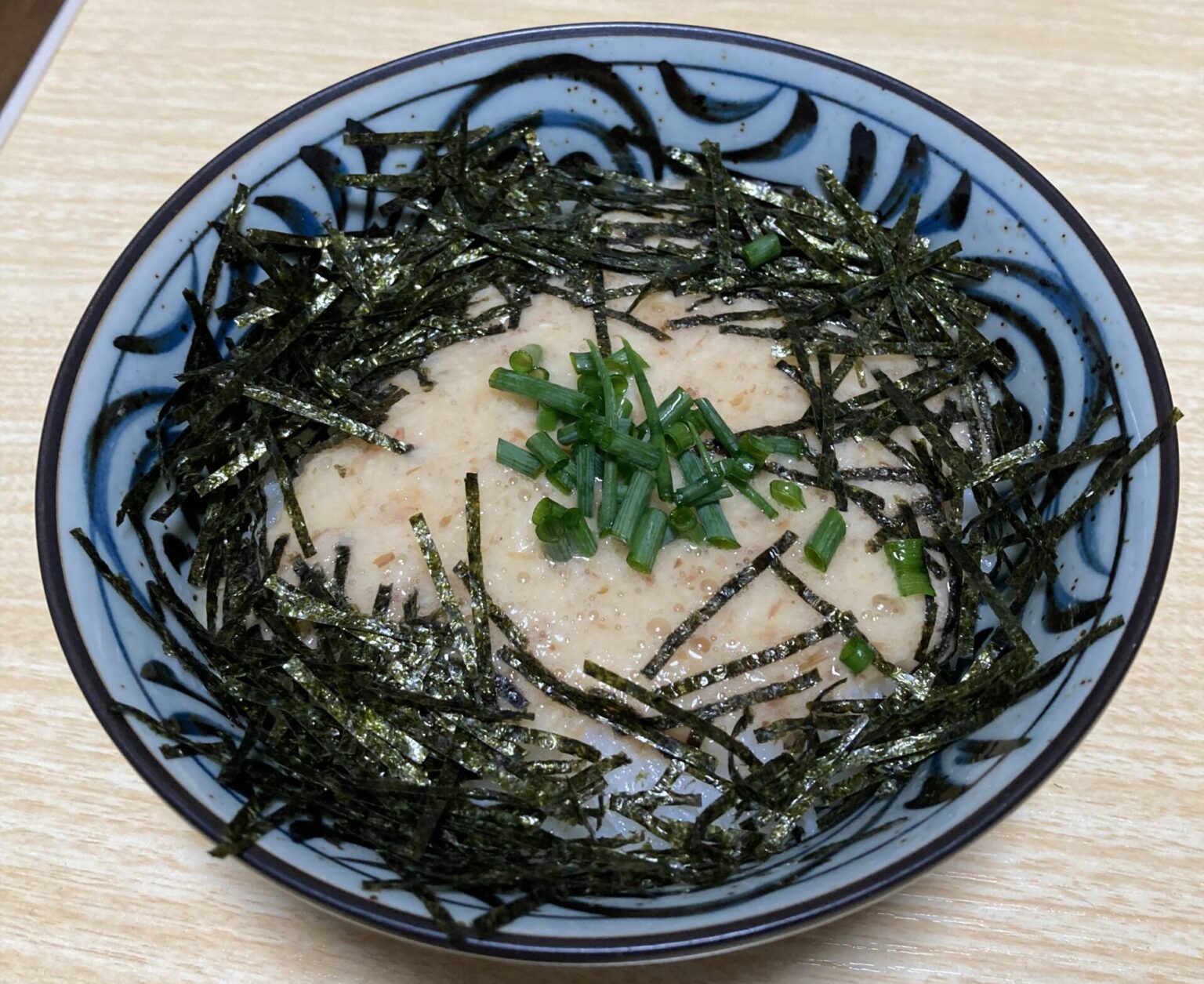 長いもとろろご飯画像