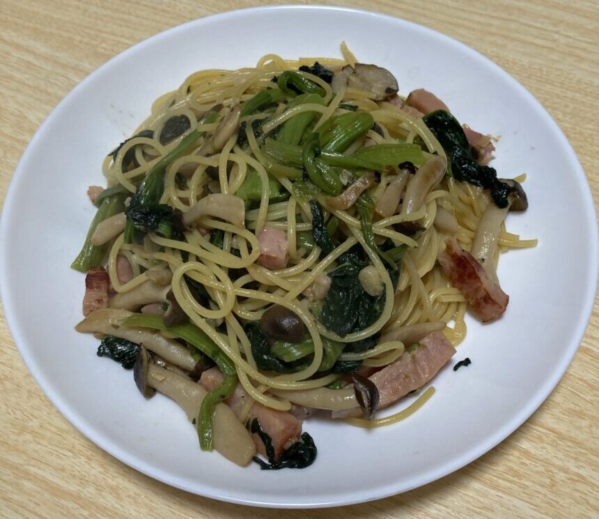 和風ベーコンしめじバター醤油パスタ